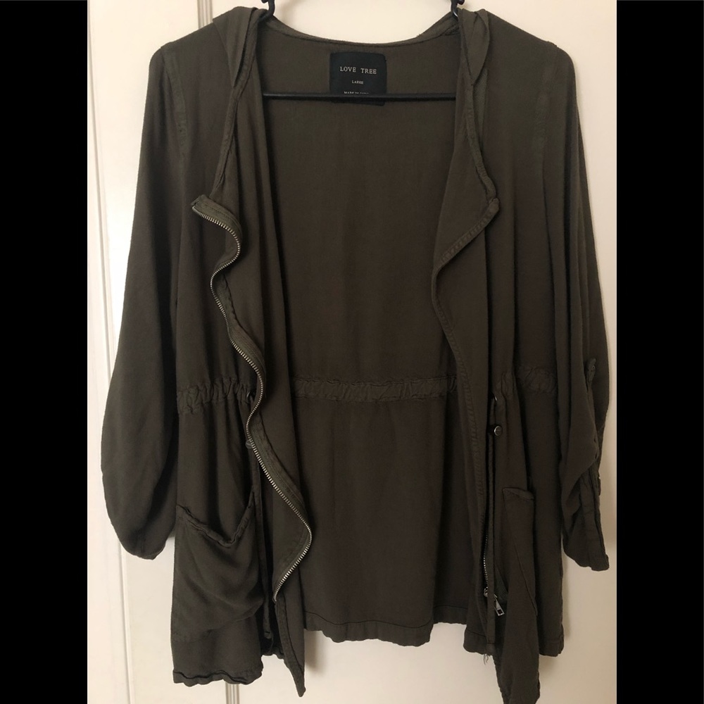 Love Tree Army Green light jacket
